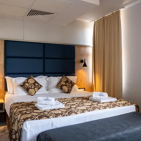 Hotel Grand 5*