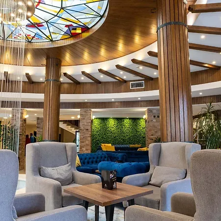 Grand Hotel 5*